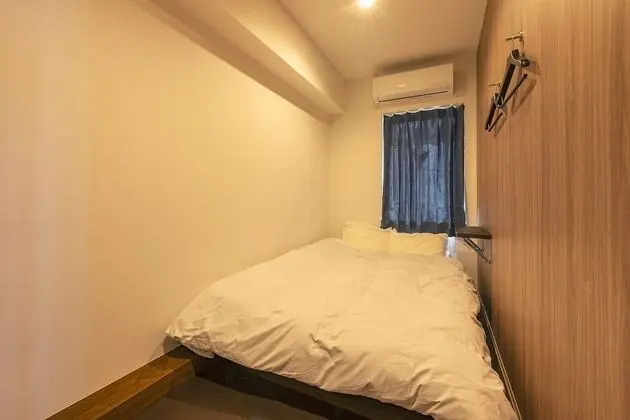 Tek Büyük Yataklı Oda, Ortak Banyo