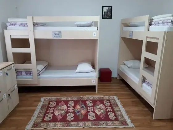 Ortak Ranzalı Oda (Bed in Dormitory)