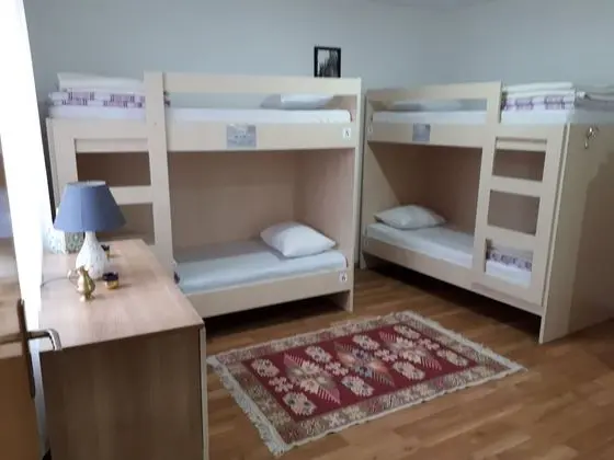Ortak Ranzalı Oda (Bed in Dormitory)