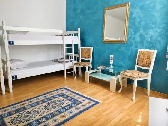 Ortak Ranzalı Oda (Bed in Dormitory)