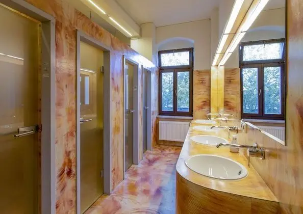 Basic Ortak Ranzalı Oda, Ortak Banyo