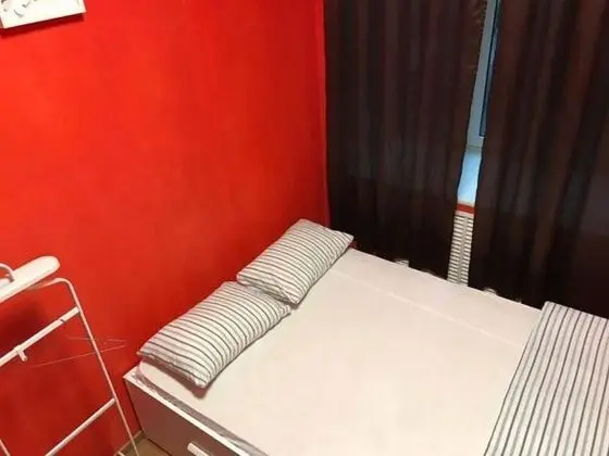Standard Tek Büyük Yataklı Oda, Ortak Banyo, Avlu Manzaralı