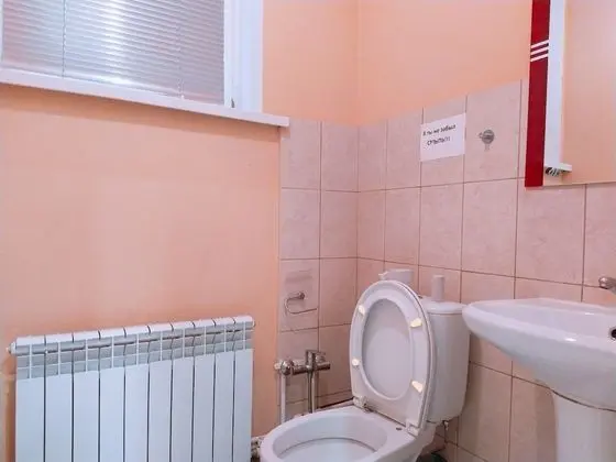 Economy Tek Büyük Yataklı Oda, Ortak Banyo
