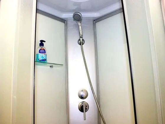 Ortak Ranzalı Oda, Sadece erkekler için, Ortak Banyo (6 beds)