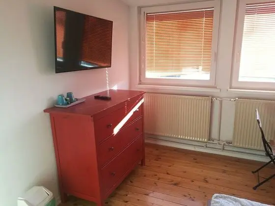 Tek Büyük Yataklı Oda, Ortak Banyo