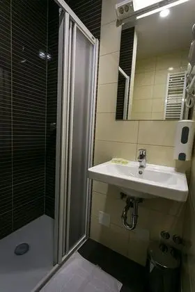 Standard Tek Büyük veya İki Ayrı Yataklı Oda
