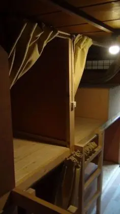 Ortak Ranzalı Oda, Karma Ranzalı Oda