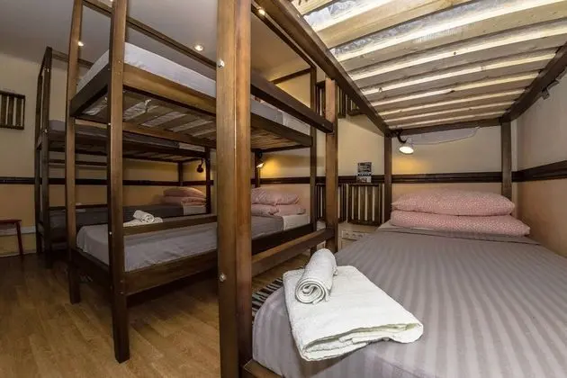 Ortak Ranzalı Oda, Sadece erkekler için (6 beds)
