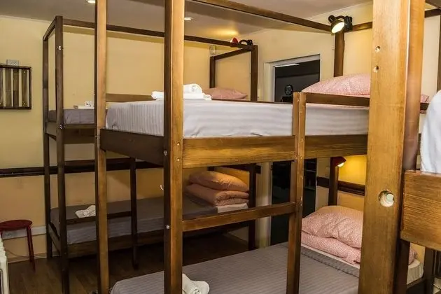Ortak Ranzalı Oda, Sadece erkekler için (6 beds)