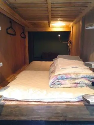 Ortak Ranzalı Oda, Karma Ranzalı Oda (11 beds dormitory)