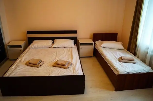 Family Tek Büyük Yataklı Oda