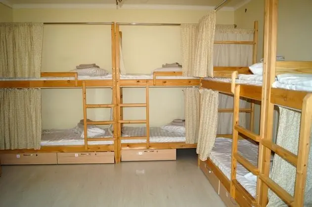 Ortak Ranzalı Oda, Karma Ranzalı Oda (Bed in 10-bed Room)