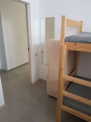 Ortak Ranzalı Oda, Sadece kadınlar için (Bed in 6-beds dormitory for women)