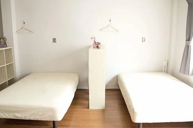 Ortak Ranzalı Oda, Sadece kadınlar için