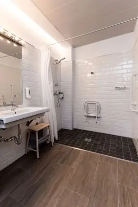 Ortak Ranzalı Oda, Karma Ranzalı Oda, Ortak Banyo (4 beds)