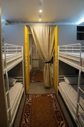 Ortak Ranzalı Oda, Karma Ranzalı Oda (1 Bed in 8 Person Dorm)
