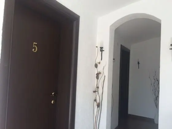 Basic Tek Büyük veya İki Ayrı Yataklı Oda