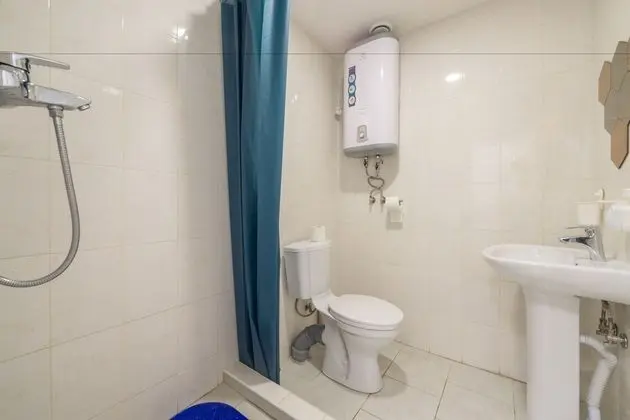 Ortak Ranzalı Oda, Karma Ranzalı Oda (Bed in 8-Bed Mixed Dormitory)