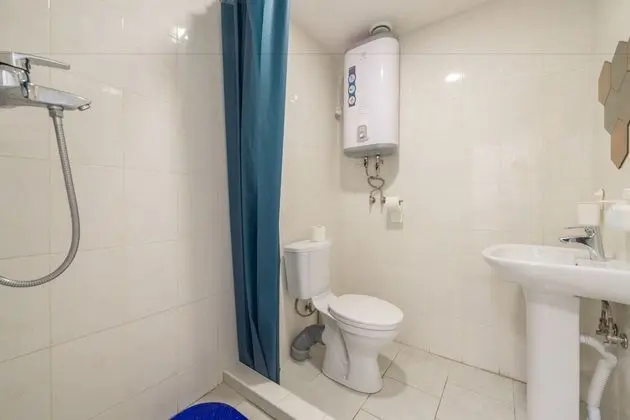 Ortak Ranzalı Oda, Sadece erkekler için (Bed in 6-Bed Male Dormitory)