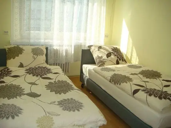 Basic İki Ayrı Yataklı Oda