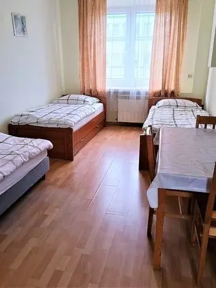 Basic Üç Kişilik Oda