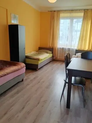 Basic Üç Kişilik Oda