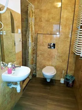 Basic Üç Kişilik Oda