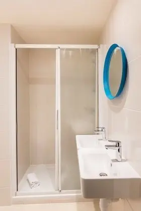 Dört Kişilik Oda, Teras