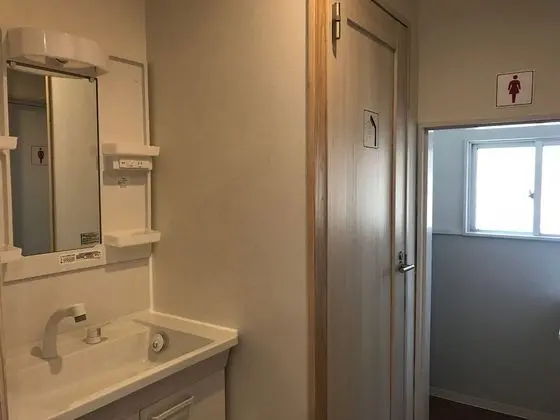 Ortak Ranzalı Oda, Sadece kadınlar için