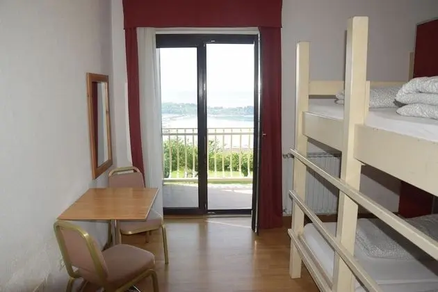 Dört Kişilik Oda, Ortak Banyo