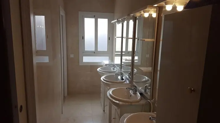 Ortak Ranzalı Oda, Karma Ranzalı Oda