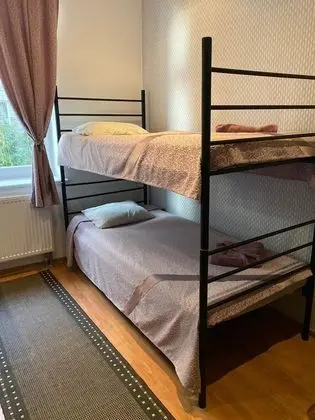 Standard Dört Kişilik Oda, Ortak Banyo