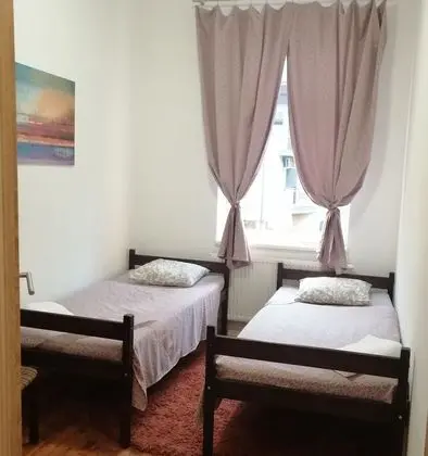 Standard İki Ayrı Yataklı Oda, Ortak Banyo