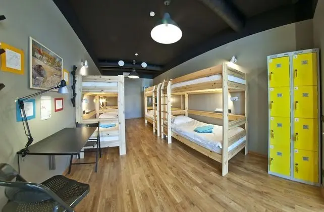 Ortak Ranzalı Oda (Bed in 8-Bed Room )
