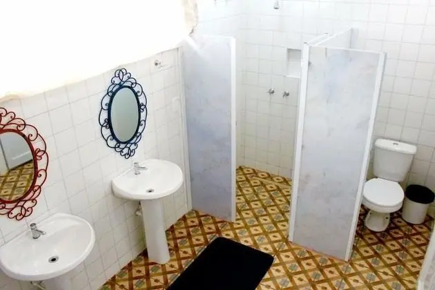 Ortak Ranzalı Oda, Karma Ranzalı Oda