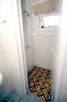 Ortak Ranzalı Oda, Sadece kadınlar için