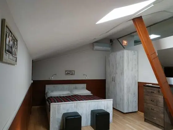 Traditional Dört Kişilik Oda