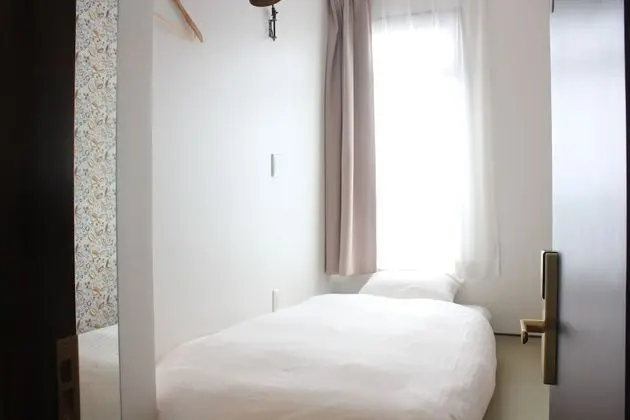 Tek Kişilik Oda, Ortak Banyo