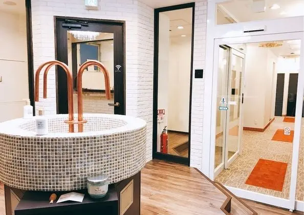 Tek Kişilik Oda, Ortak Banyo