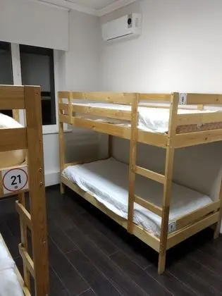 Dört Kişilik Oda, Sadece erkekler için (bed in 4 beds male shared dormitory)
