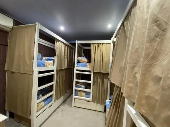 Ortak Ranzalı Oda, Sadece kadınlar için