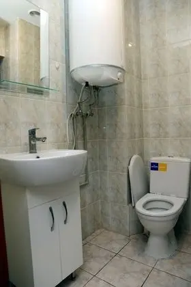 Basic Ortak Ranzalı Oda, Karma Ranzalı Oda, Ortak Banyo (Bed in 8-beds Shared Dormitory)