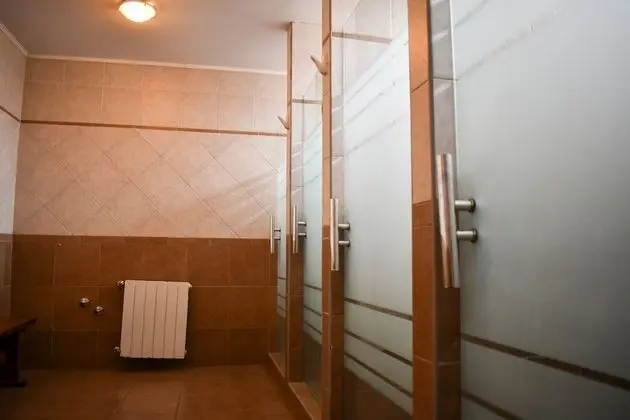 Ortak Ranzalı Oda, Karma Ranzalı Oda, Ortak Banyo
