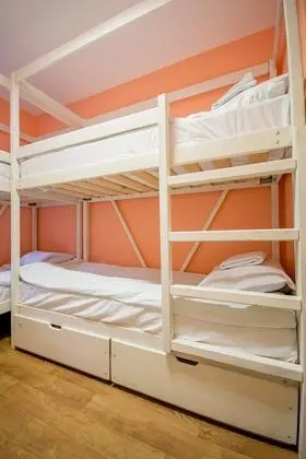 Ortak Ranzalı Oda, Sadece erkekler için (6 beds)