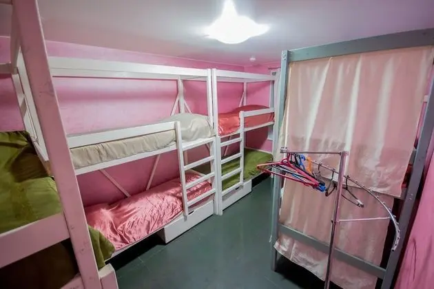 Ortak Ranzalı Oda, Sadece erkekler için (8 beds)