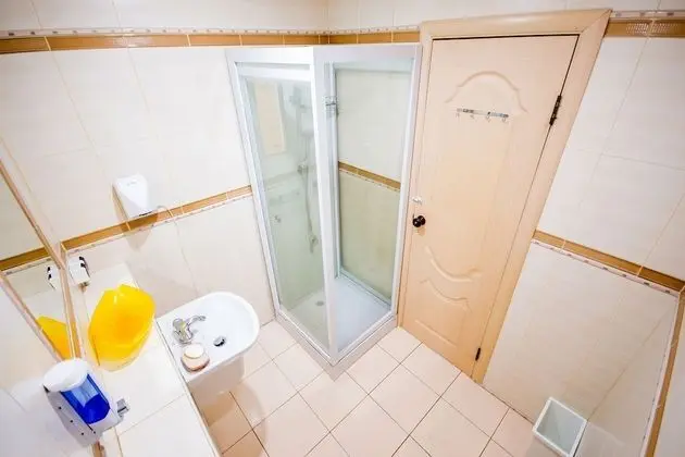 Ortak Ranzalı Oda, Sadece kadınlar için (8 beds)