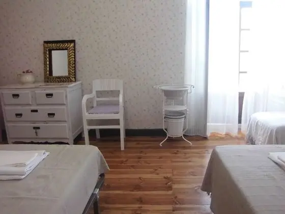 Tek Büyük Yataklı Oda (Flores)