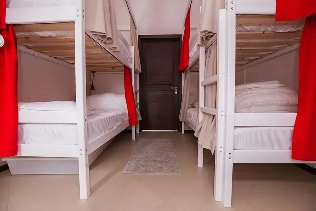 Oda, Sadece erkekler için (Bed in 6 bed male Dormitory )