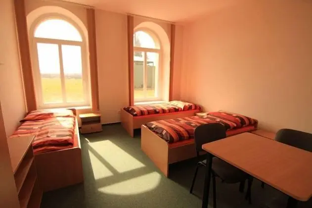 Dört Kişilik Oda, Ortak Banyo
