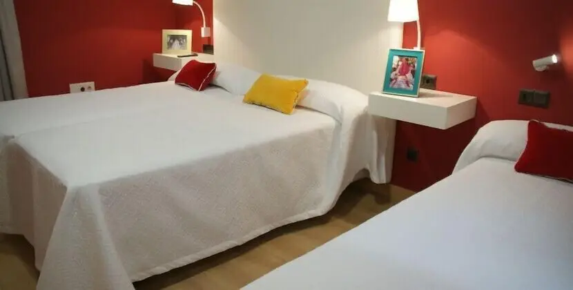 Tek Büyük Yataklı Oda, Ortak Banyo